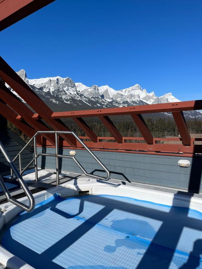 Wanna Get Away This Summer And Fall At The Crossing Canmore Buitenkant foto